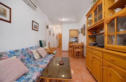 Resale - Apartamento - Torrevieja - Playa de los Locos