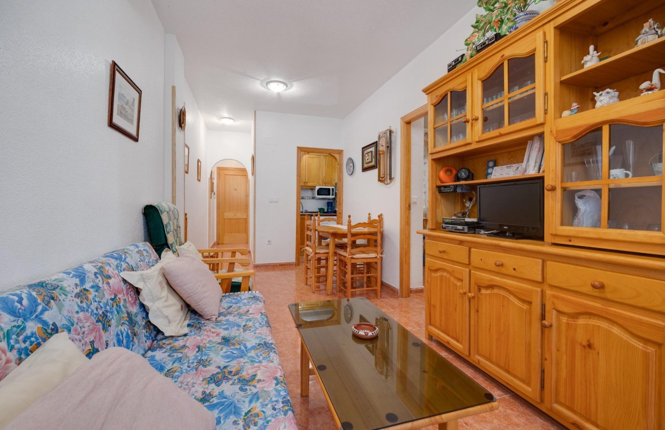 Resale - Apartamento - Torrevieja - Playa de los Locos