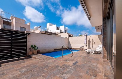 Resale - Villa de Lujo - Orihuela Costa - PAU 26