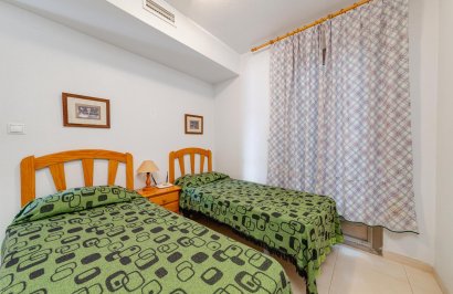 Resale - Apartamento - Torrevieja - Playa de los Locos