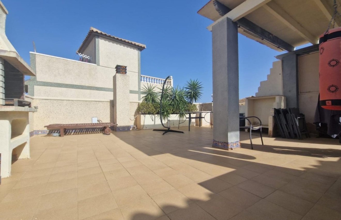 Resale - Chalet - San Miguel de Salinas - El galán