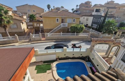 Resale - Chalet - San Miguel de Salinas - El galán