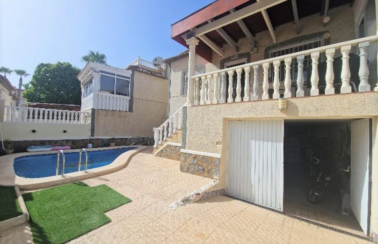 Resale - Chalet - San Miguel de Salinas - El galán