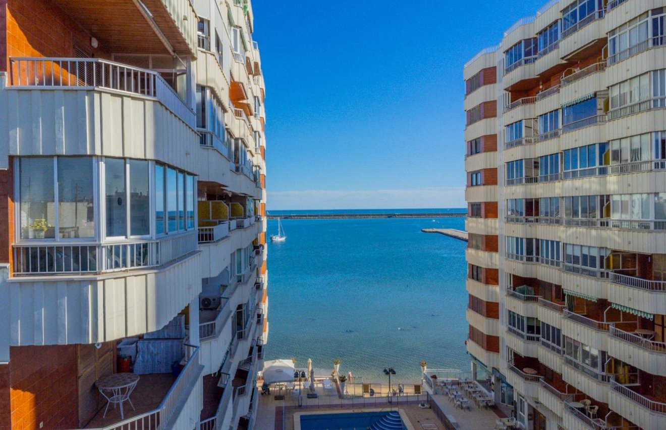 Resale - Apartamento - Torrevieja - Acequion