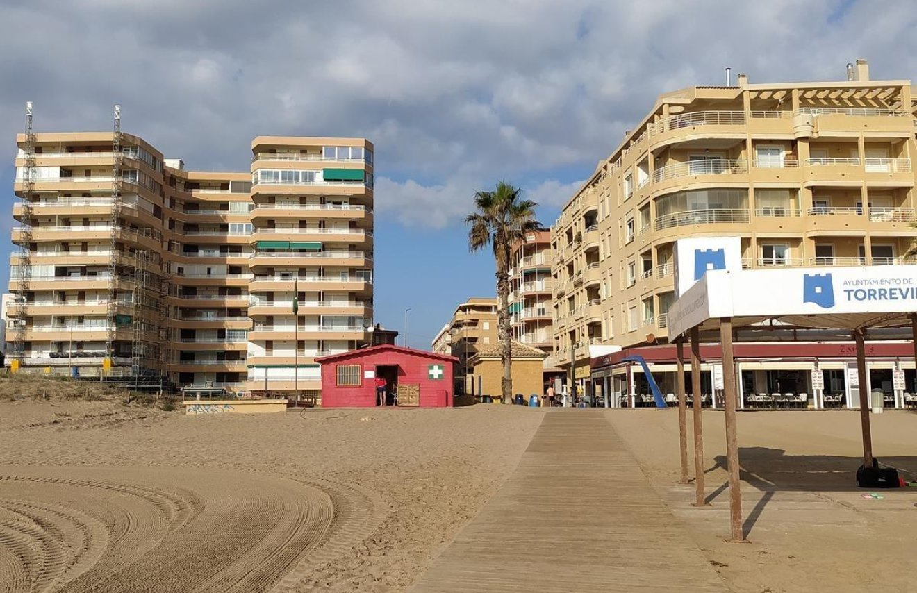 Resale - Study - Torrevieja - La Mata pueblo