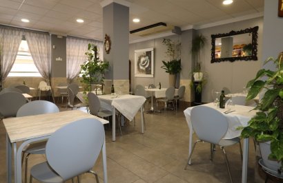 Reventa - Local comercial - Torrevieja - Playa del Cura