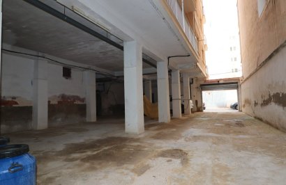 Resale - Local comercial - Torrevieja - Playa del Cura