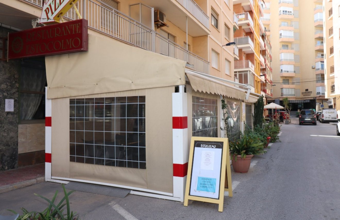 Reventa - Local comercial - Torrevieja - Playa del Cura