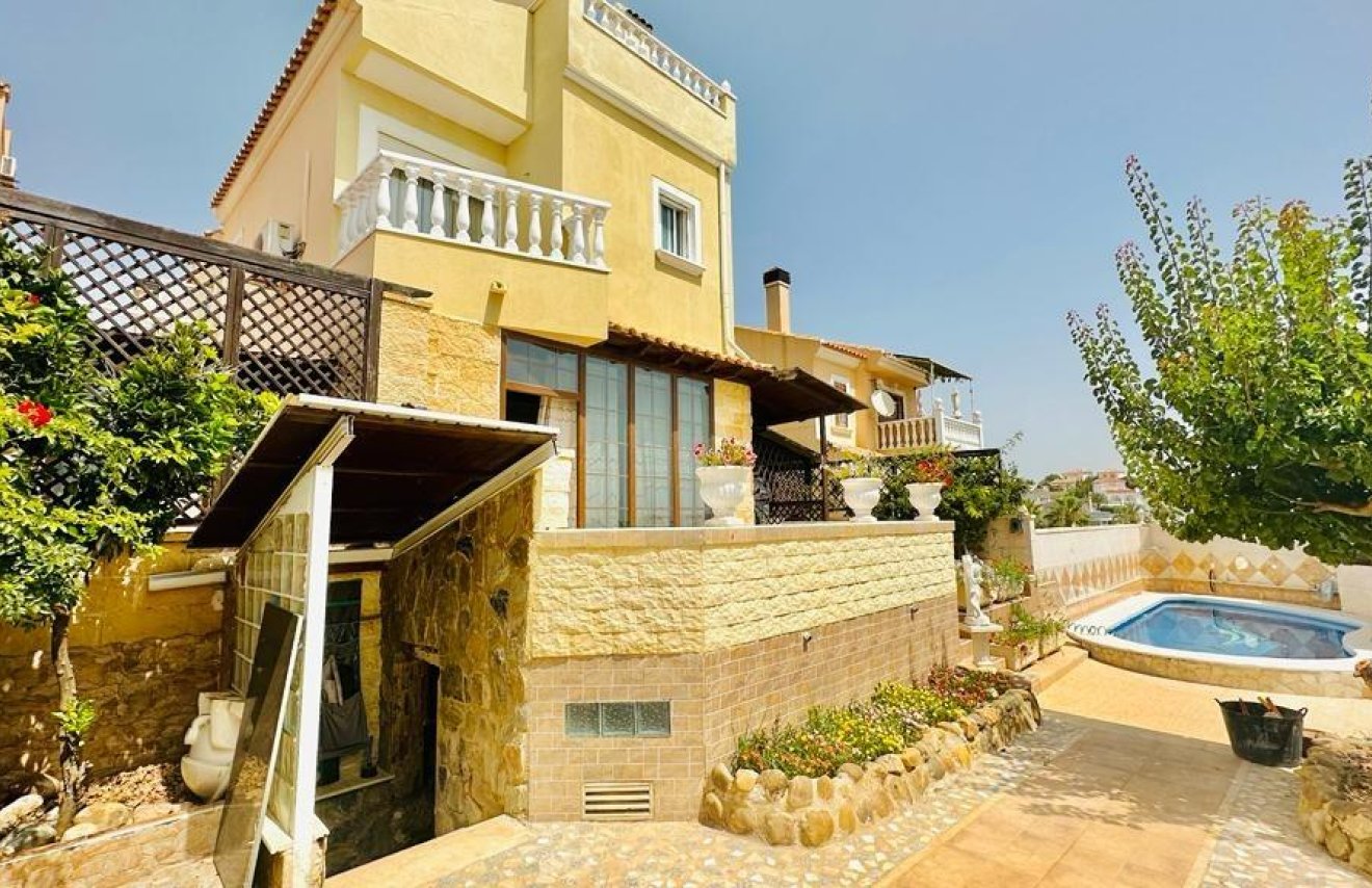 Resale - Villa - Orihuela Costa - Las Filipinas