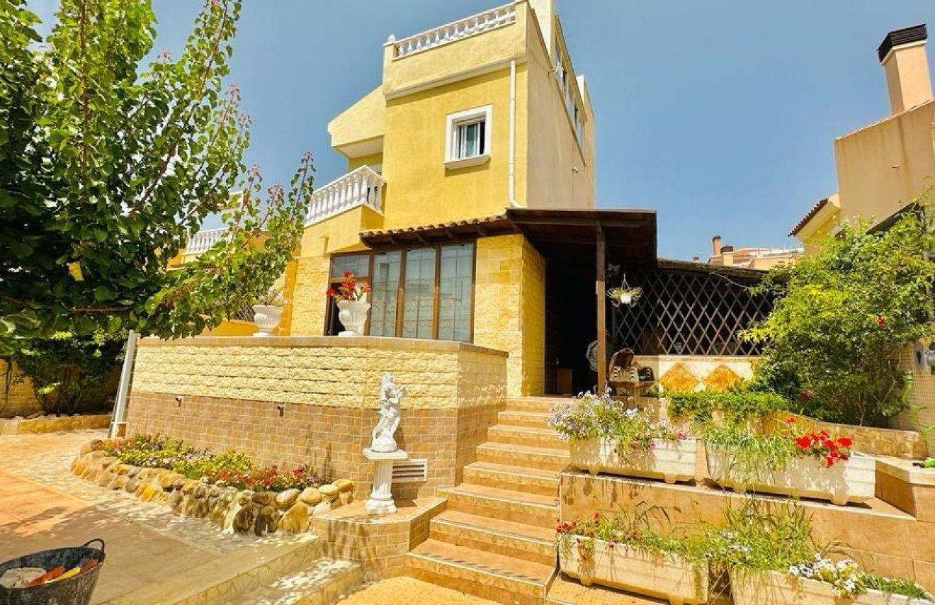 Resale - Villa - Orihuela Costa - Las Filipinas