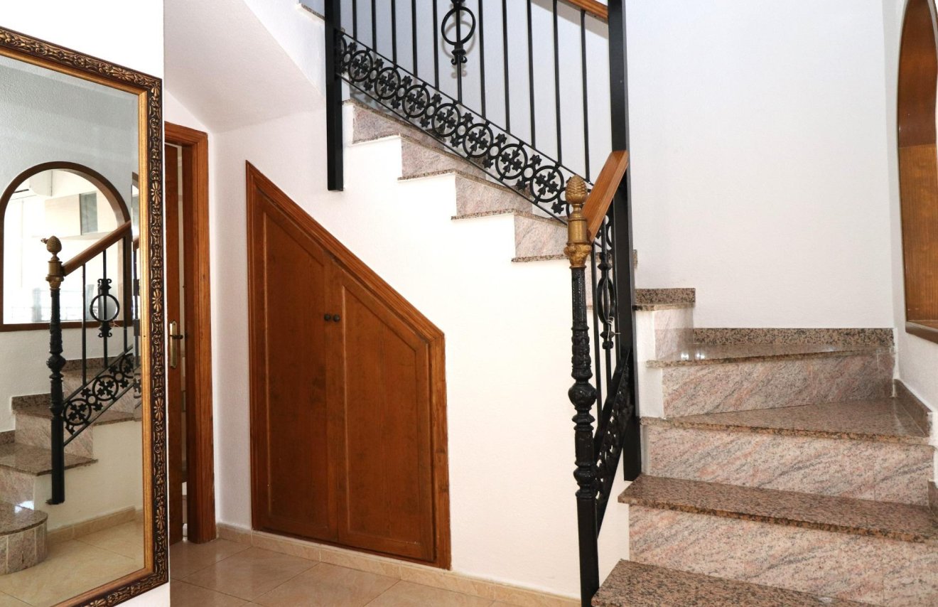 Resale - Townhouse - Torrevieja - Aguas nuevas 1