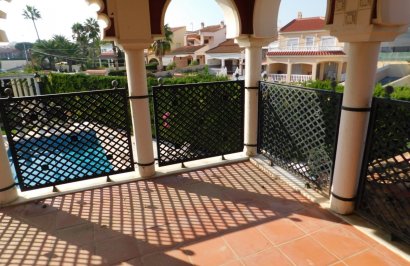 Resale - Villa de Lujo - Torrevieja - Nueva Torrevieja