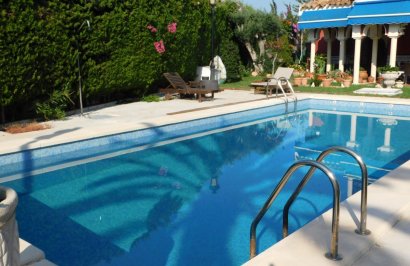 Resale - Villa de Lujo - Torrevieja - Nueva Torrevieja