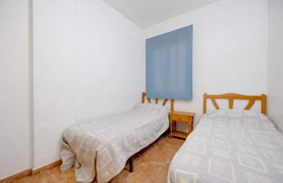 Resale - Apartamento - Torrevieja - Centro