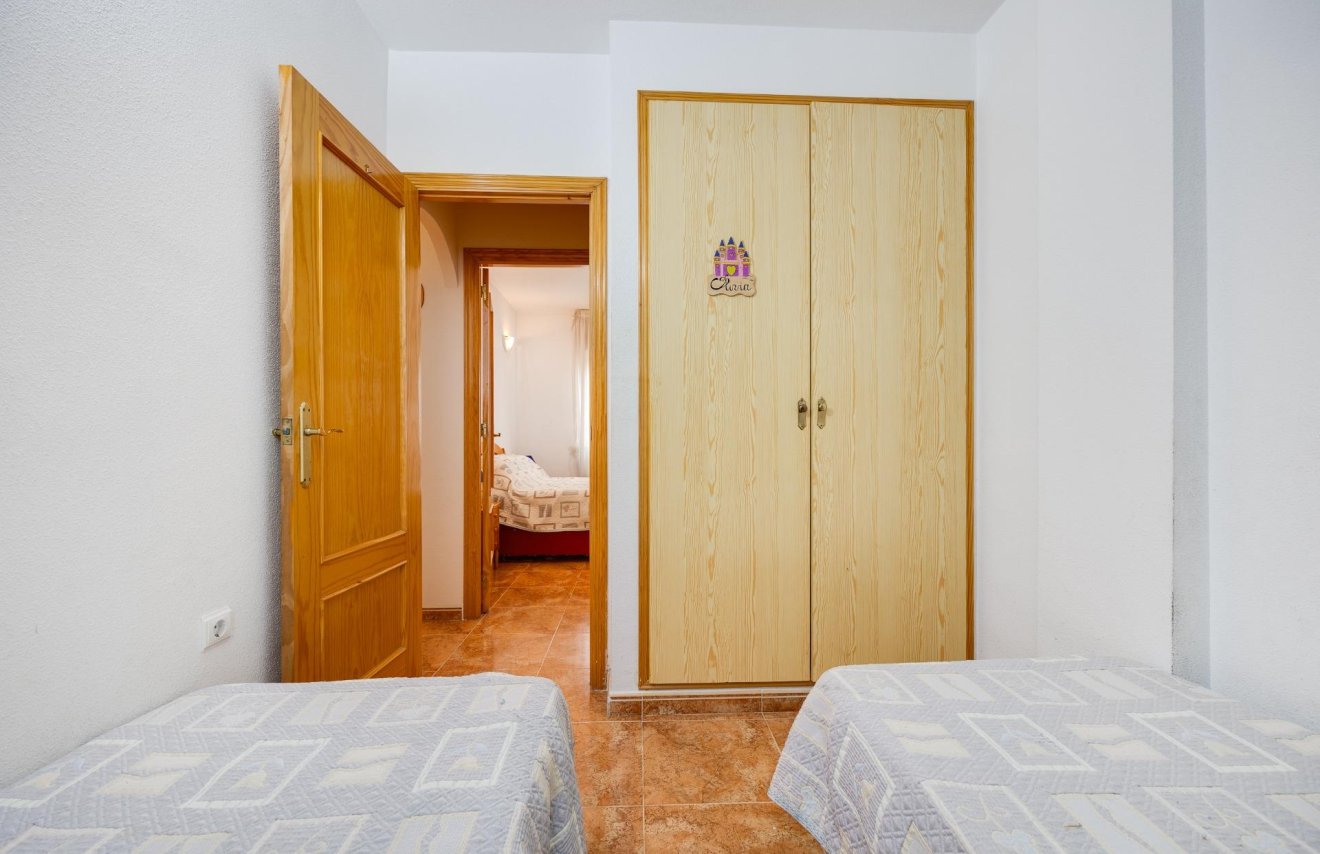 Resale - Apartamento - Torrevieja - Centro