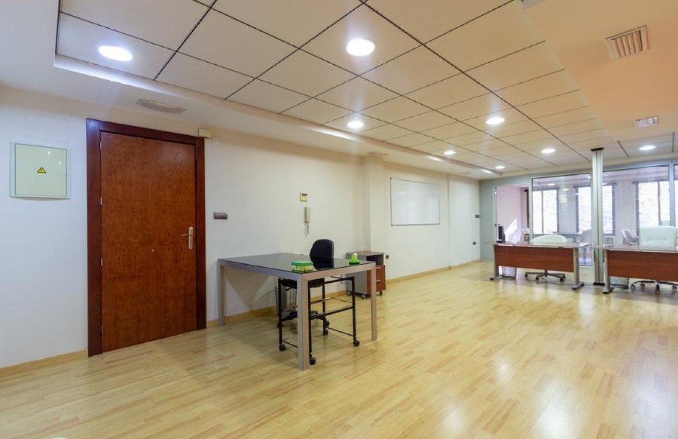 Long Term Rental - Oficina - Orihuela - Los Andenes