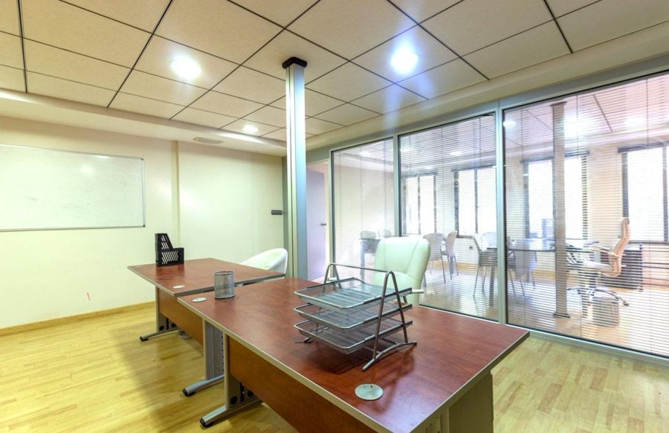 Long Term Rental - Oficina - Orihuela - Los Andenes