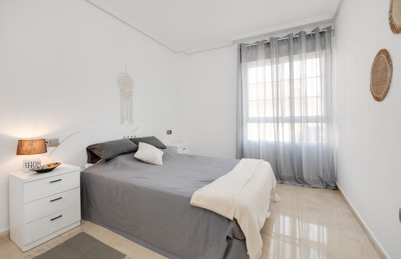 Resale - Apartamento - Torrevieja - Nueva Torrevieja