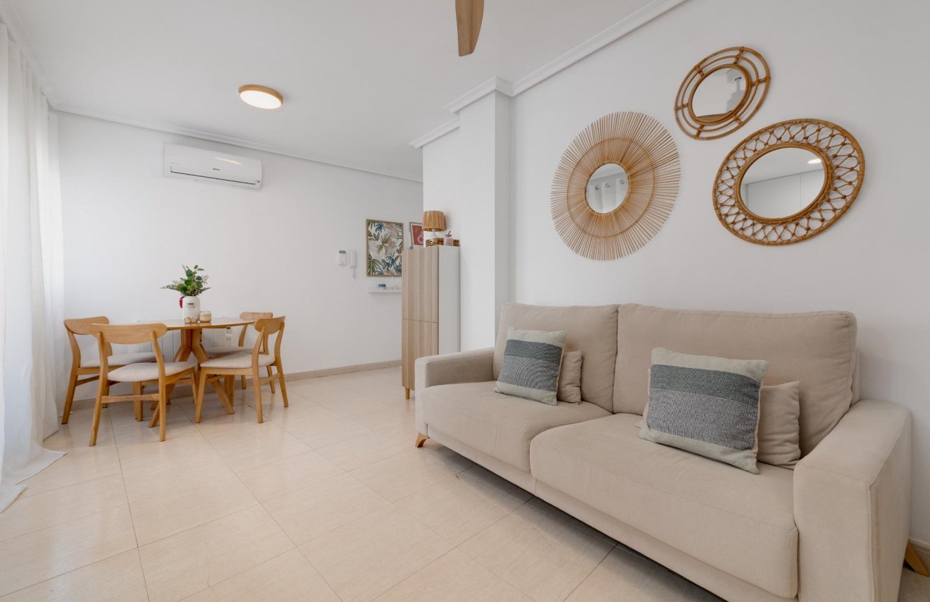 Resale - Apartamento - Torrevieja - Centro