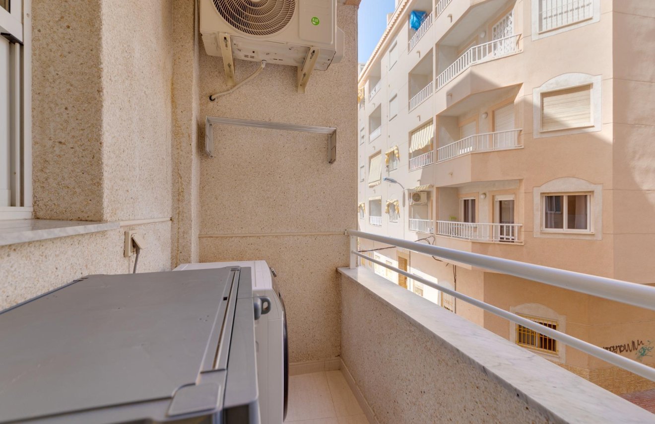 Resale - Apartamento - Torrevieja - Centro