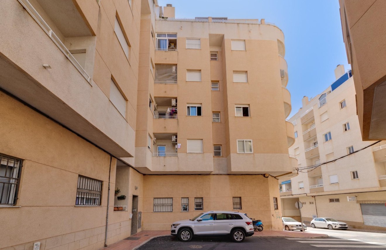 Resale - Apartamento - Torrevieja - Centro