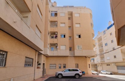 Resale - Apartamento - Torrevieja - Centro