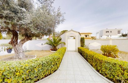 Reventa - Villa - Torrevieja - Lago jardin