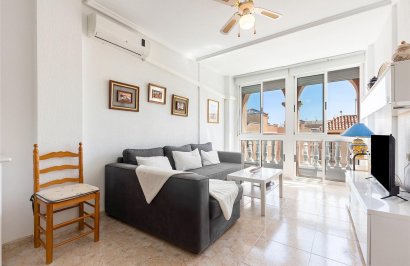 Resale - Apartamento - Torrevieja - La Mata pueblo