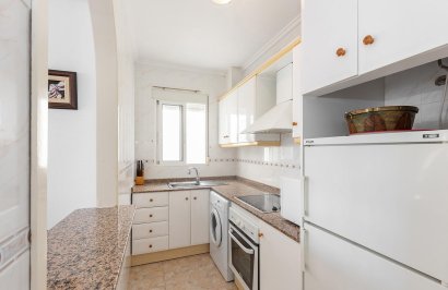 Resale - Apartamento - Torrevieja - La Mata pueblo