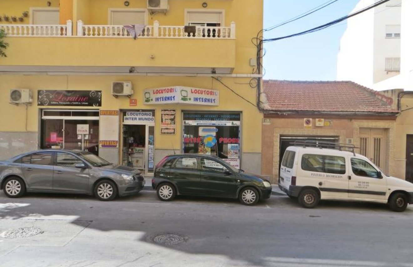 Resale - Local comercial - Torrevieja - Centro