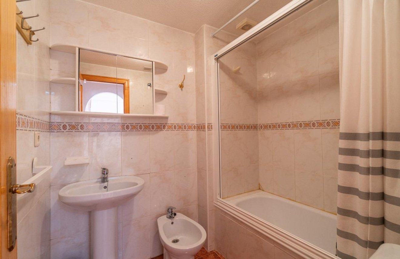 Resale - Apartamento - Torrevieja - Nueva Torrevieja