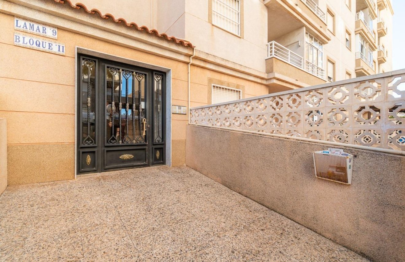 Resale - Apartamento - Torrevieja - Nueva Torrevieja