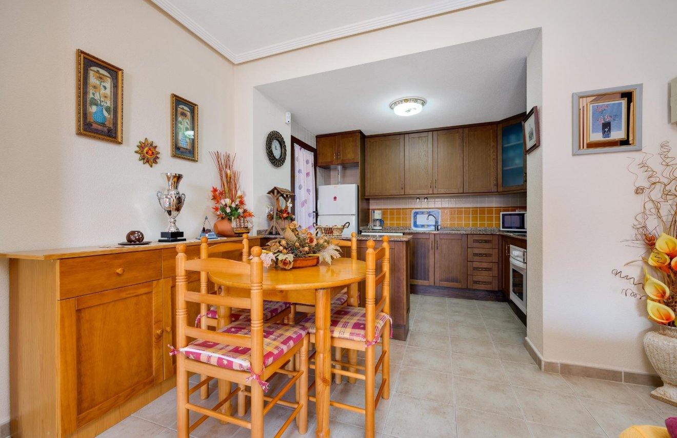 Resale - Bungalow Planta Baja - Torrevieja - Torrejón