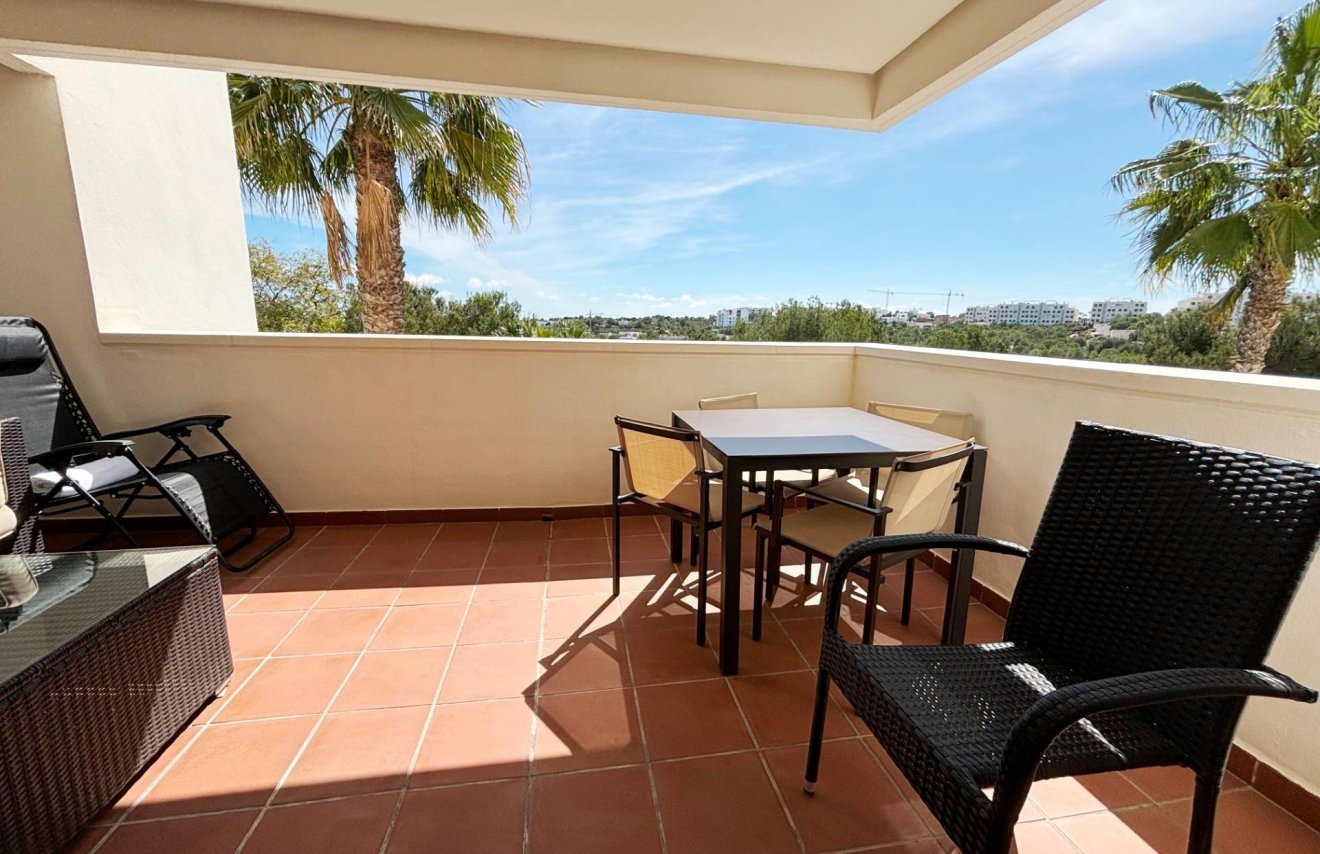 Resale - Apartamento - Orihuela - Las Colinas Golf