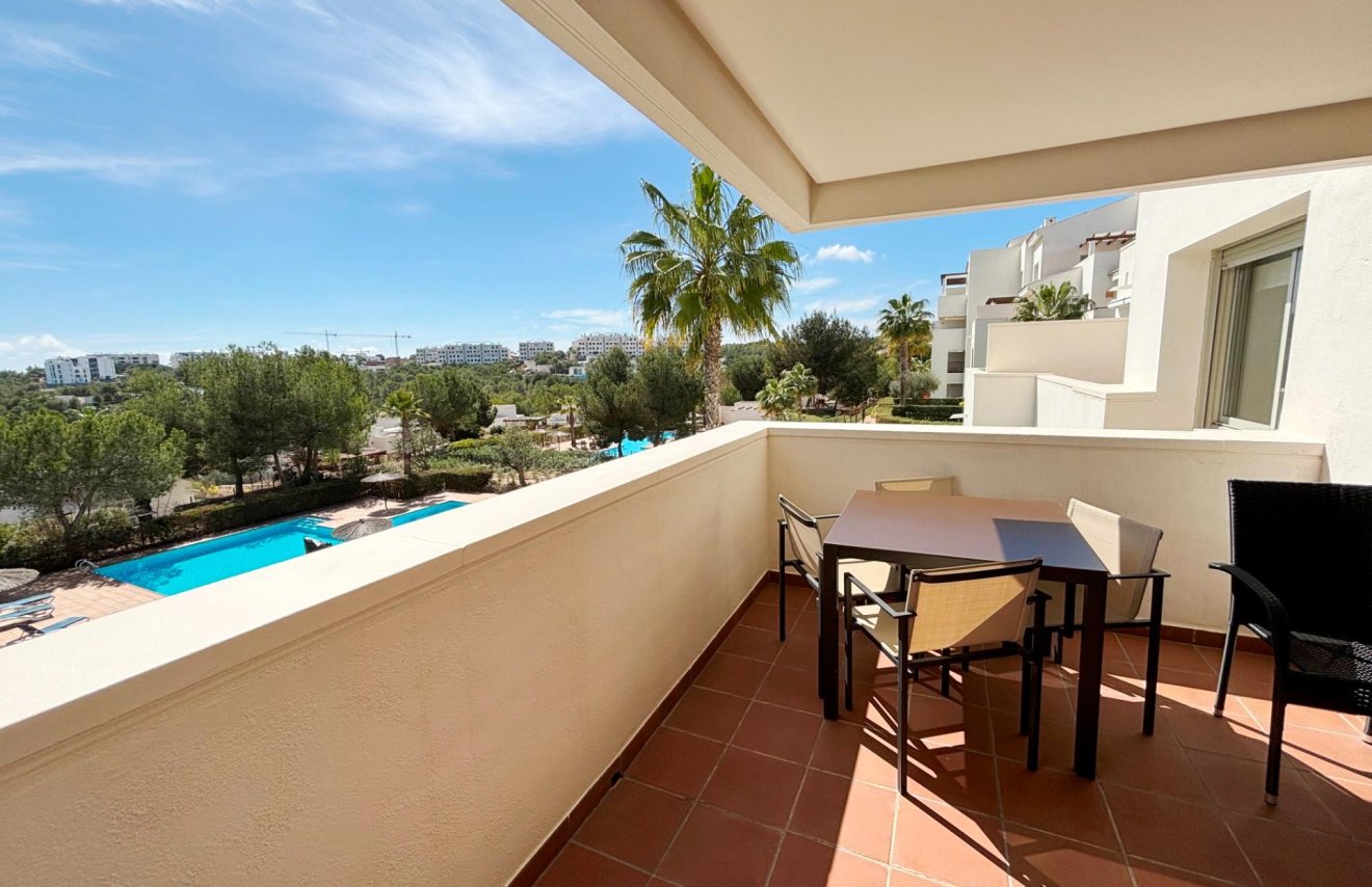 Resale - Apartamento - Orihuela - Las Colinas Golf