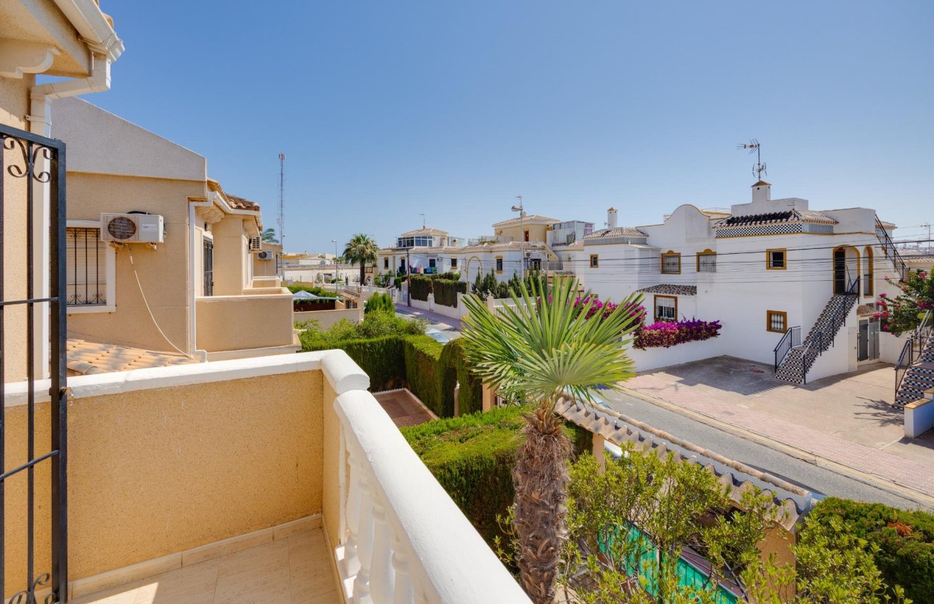 Resale - Chalet - Torrevieja - Torreblanca