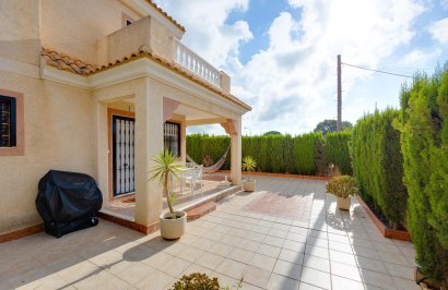 Resale - Chalet - Torrevieja - San luis