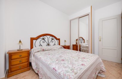 Resale - Apartamento - Torrevieja - Playa del Cura