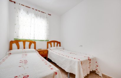 Resale - Apartamento - Torrevieja - Playa del Cura