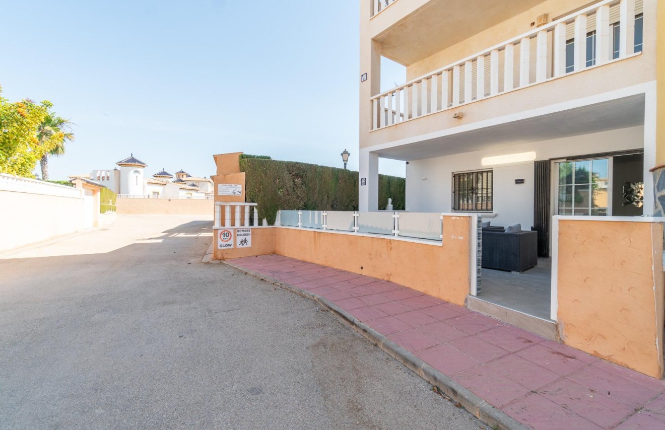 Resale - Planta baja - Orihuela Costa - Lomas de Cabo Roig