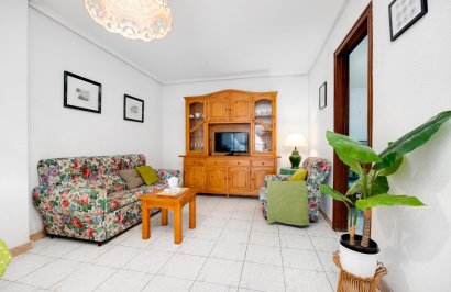 Resale - Apartamento - Torrevieja - Estacion de autobuses