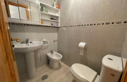 Resale - Apartamento - Torrevieja - Estacion de autobuses