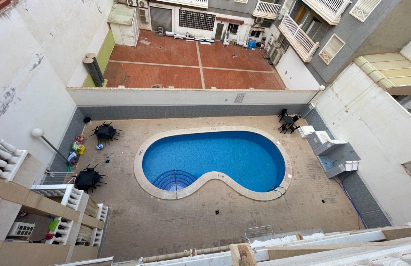 Resale - Apartamento - Torrevieja - Playa del Cura