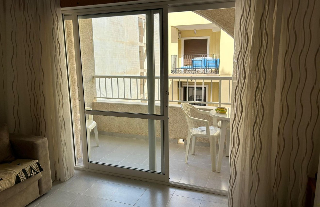 Reventa - Apartamento - Torrevieja - Acequion