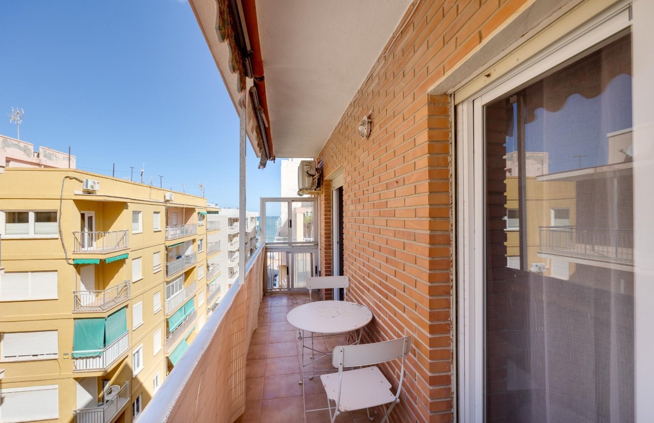 Resale - Apartamento - Torrevieja - Playa del Cura