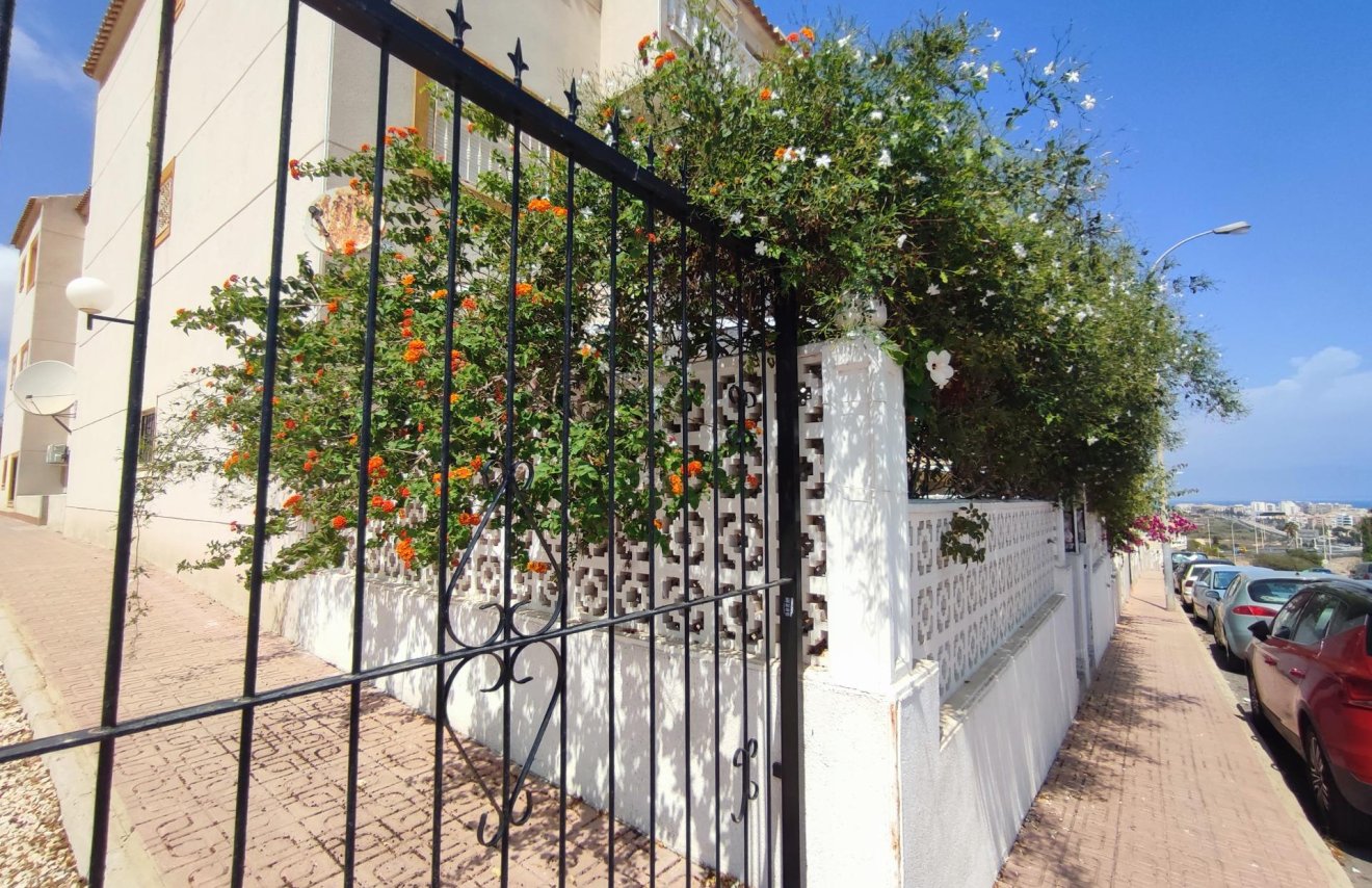 Resale - Bungalow Planta Baja - Torrevieja - Torre la mata