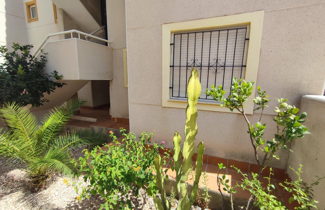 Resale - Bungalow Planta Baja - Torrevieja - Torre la mata