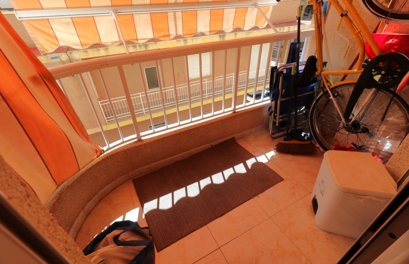 Resale - Apartamento - Torrevieja - Acequion