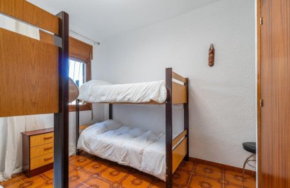 Resale - Chalet - Orihuela Costa - Punta Prima