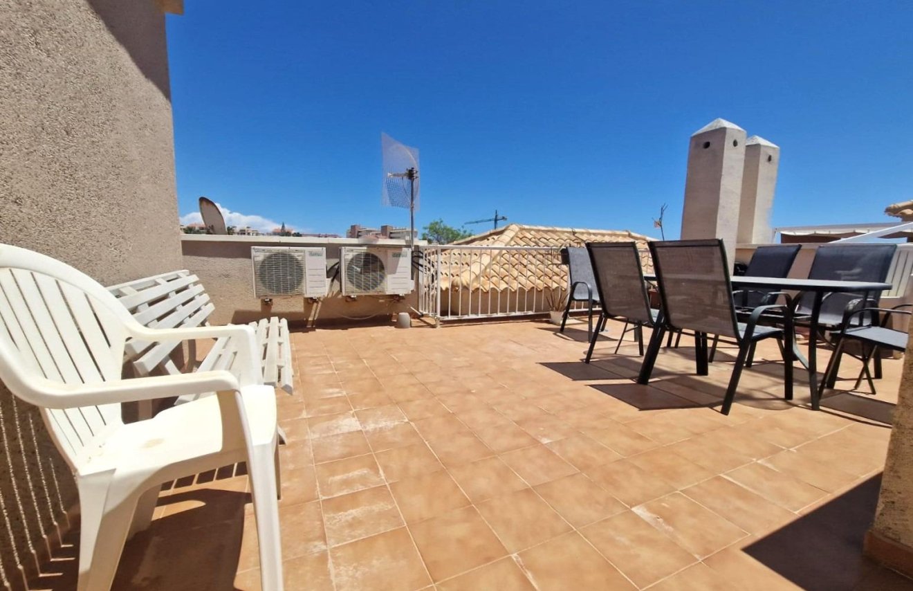 Resale - Bungalow Planta Alta - Torrevieja - Aguas nuevas 1